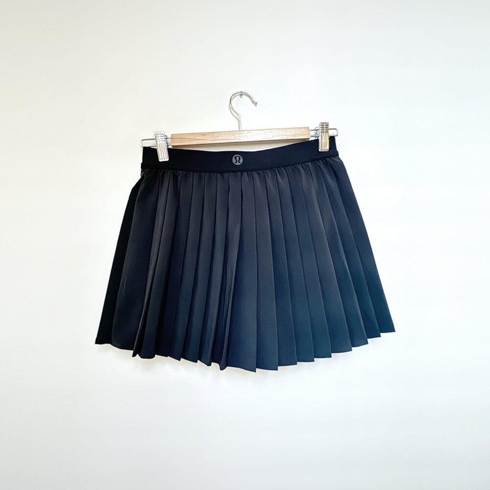Lululemon Court Rival High-Rise Pleated Skirt – Size 2, Black